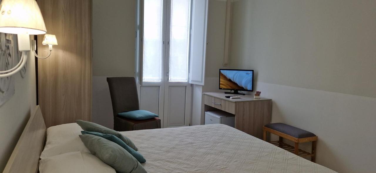 Diaz Rooms Lecce Exterior foto